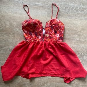 Floral top - Size Small